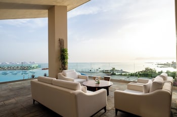 leptos panorama hotel