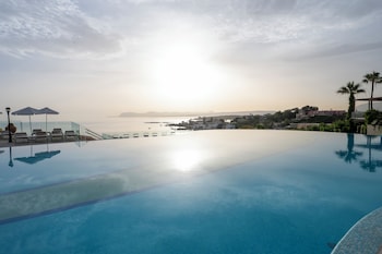 leptos panorama hotel