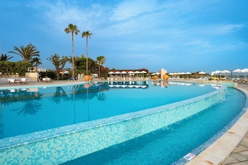 leptos panorama hotel