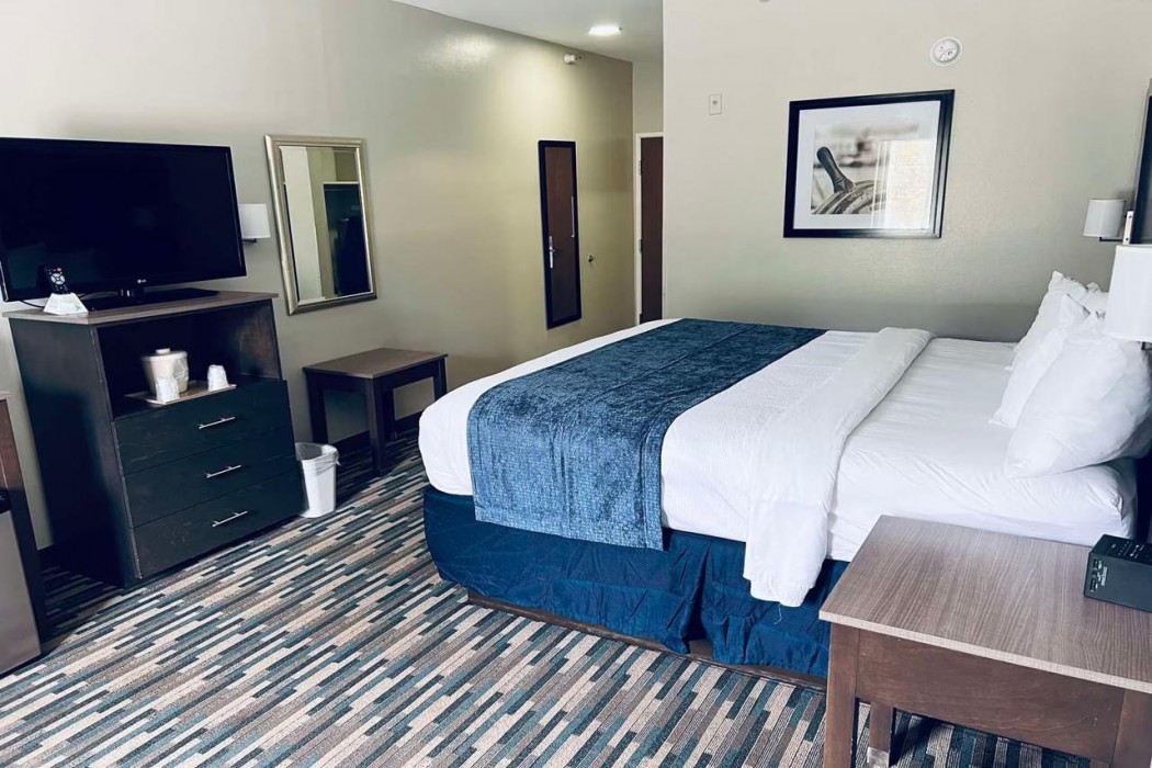 blue water inn and suites bw signature collection