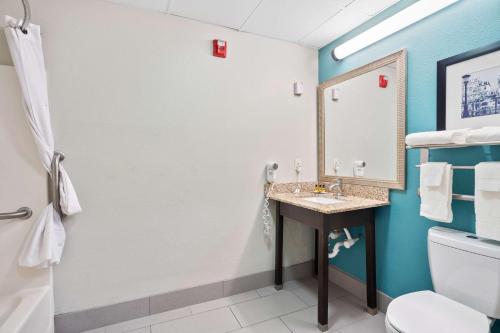 blue water inn and suites bw signature collection