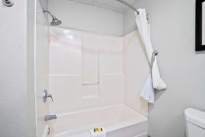 blue water inn and suites bw signature collection