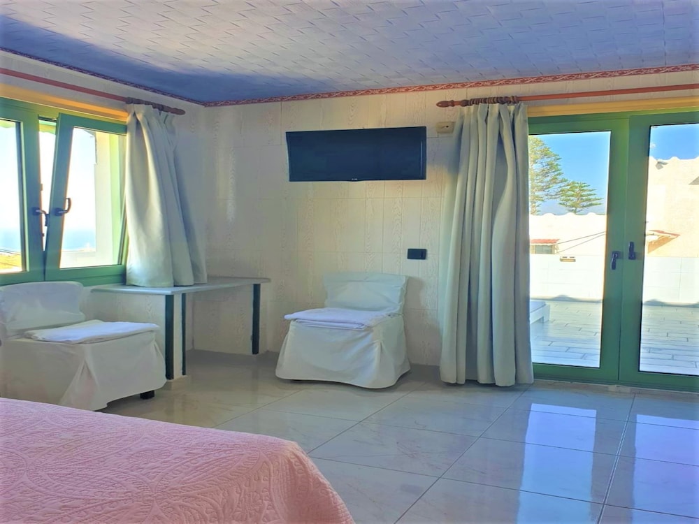 private apartment sea view