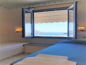 private apartment sea view