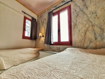 private apartment sea view