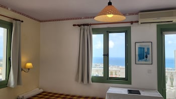 private apartment sea view