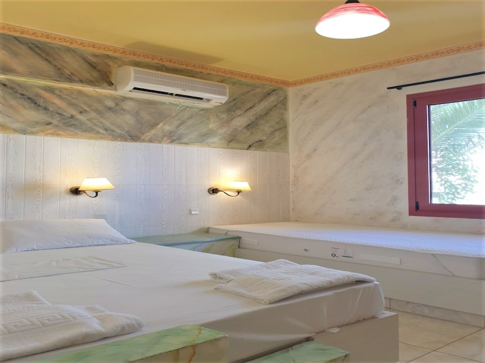 private apartment sea view