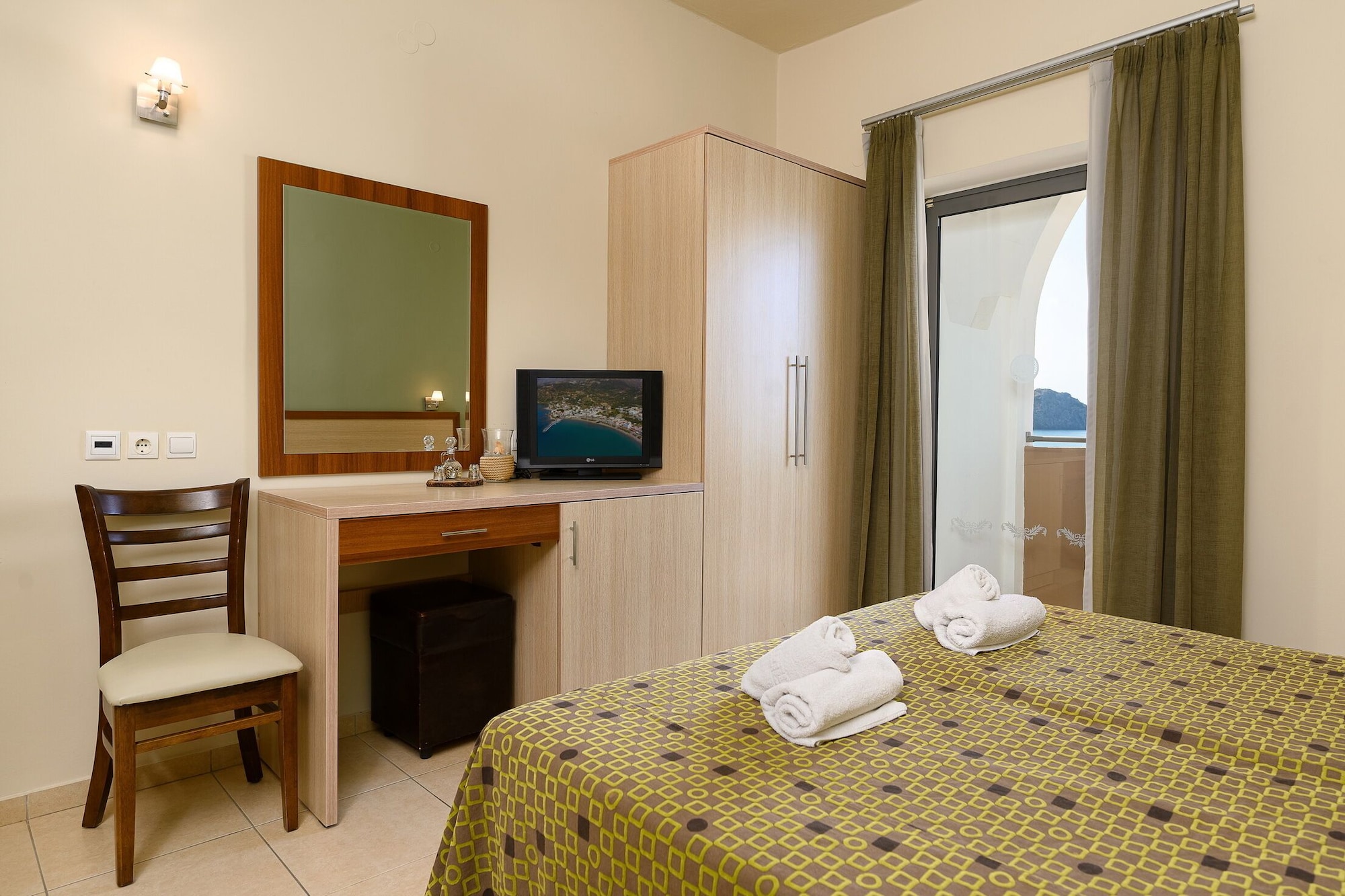 alianthos beach hotel