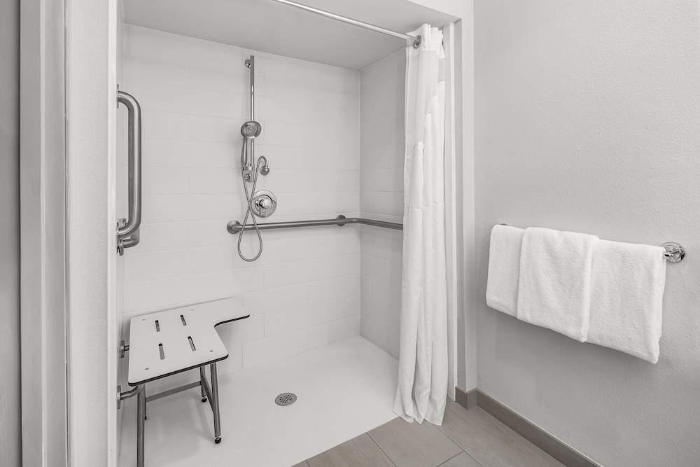 holiday inn express and suites greenville spartanburg duncan by ihg