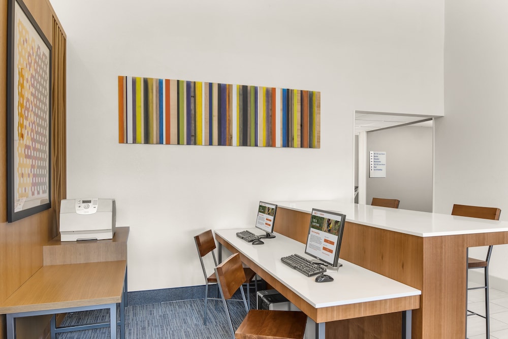 holiday inn express and suites greenville spartanburg duncan by ihg