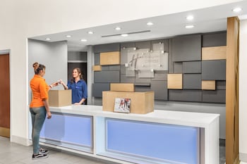 Holiday Inn Express & Suites Greenville-Spartanburg (Duncan) By Ihg,Greenville - Spartanburg>>Duncan,3 star