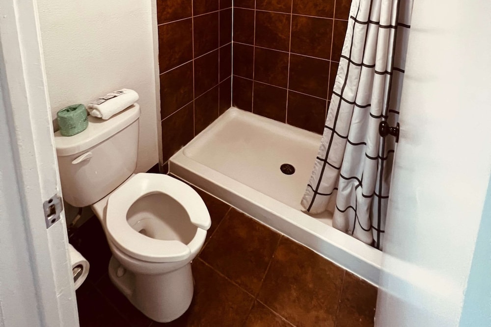 econo lodge inn and suites downtown san antonio riverwalk area