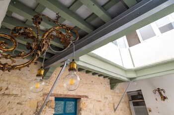 portus gaditanus sxviii patio andaluz bed and breakfast