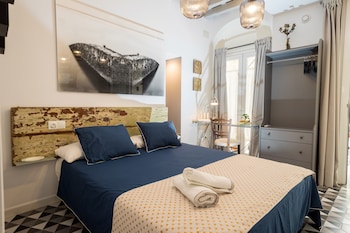 portus gaditanus sxviii patio andaluz bed and breakfast