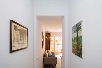 portus gaditanus sxviii patio andaluz bed and breakfast