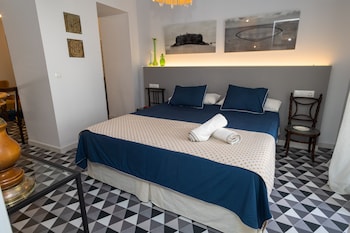 portus gaditanus sxviii patio andaluz bed and breakfast