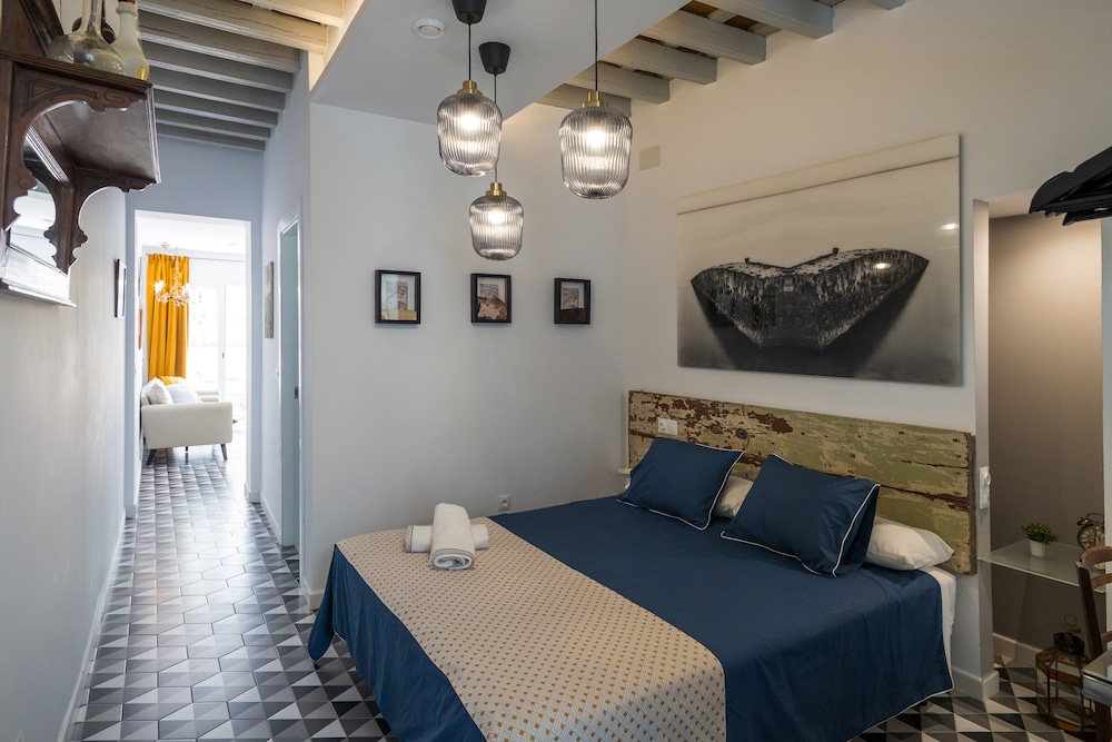 portus gaditanus sxviii patio andaluz bed and breakfast