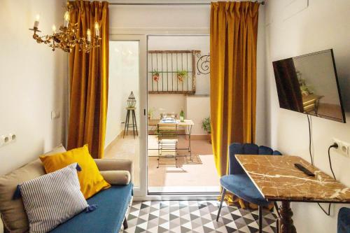 portus gaditanus sxviii patio andaluz bed and breakfast