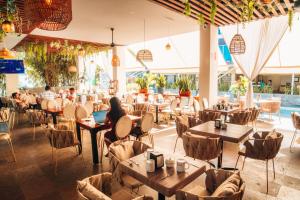 Eco City Hoteles,Near Cana Hueca Park,3 star