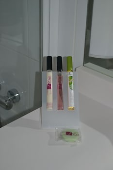 ibis styles lille neuville en ferrain