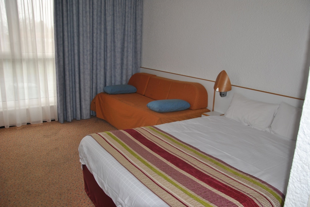 ibis styles lille neuville en ferrain
