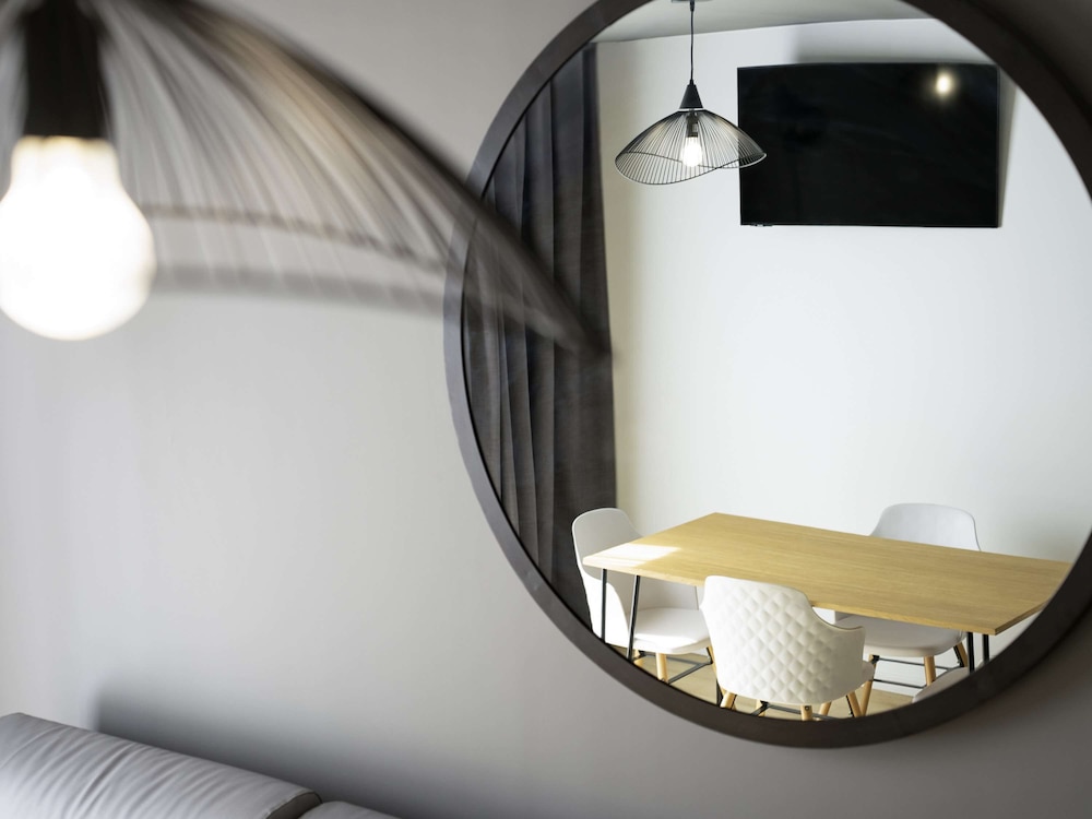 ibis styles lille neuville en ferrain