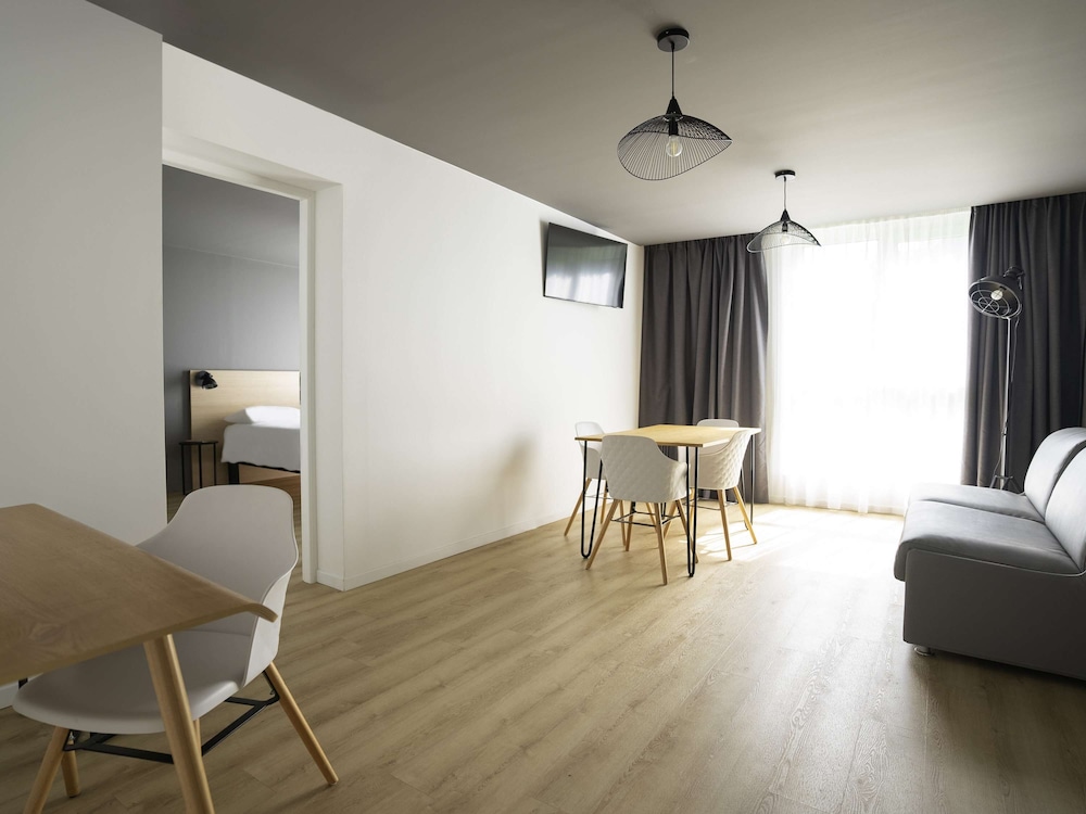 ibis styles lille neuville en ferrain