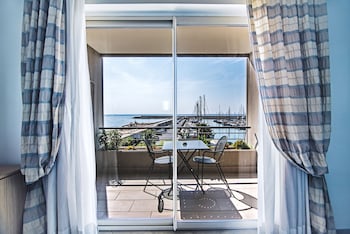 aregai marina hotel and residence