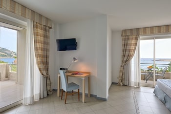 aregai marina hotel and residence