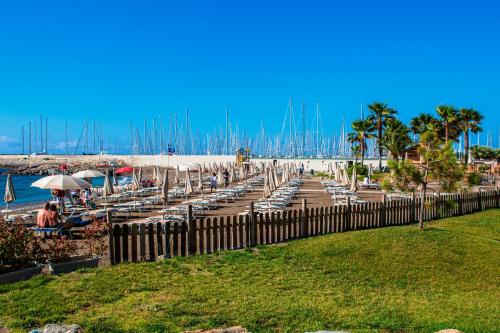 aregai marina hotel and residence