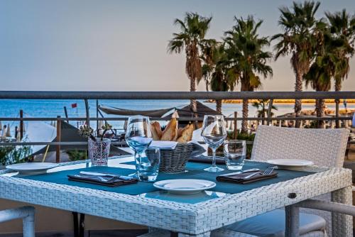 aregai marina hotel and residence