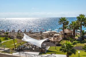 aregai marina hotel and residence