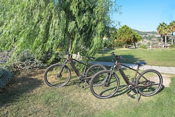 aregai marina hotel and residence