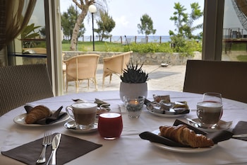 aregai marina hotel and residence