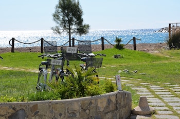 aregai marina hotel and residence