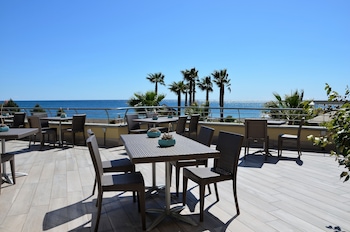 aregai marina hotel and residence