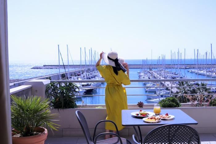 aregai marina hotel and residence
