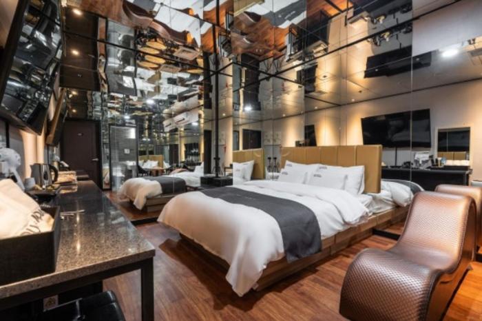 bundang yatap you and me hotel