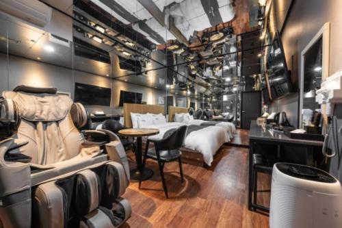 bundang yatap you and me hotel
