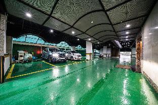 goyang karma hotel
