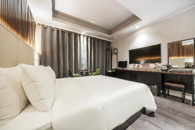 yangju hotel self check in daian