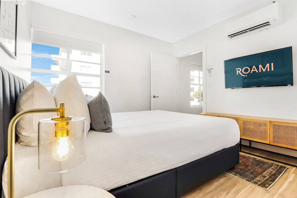 roami at the carmela