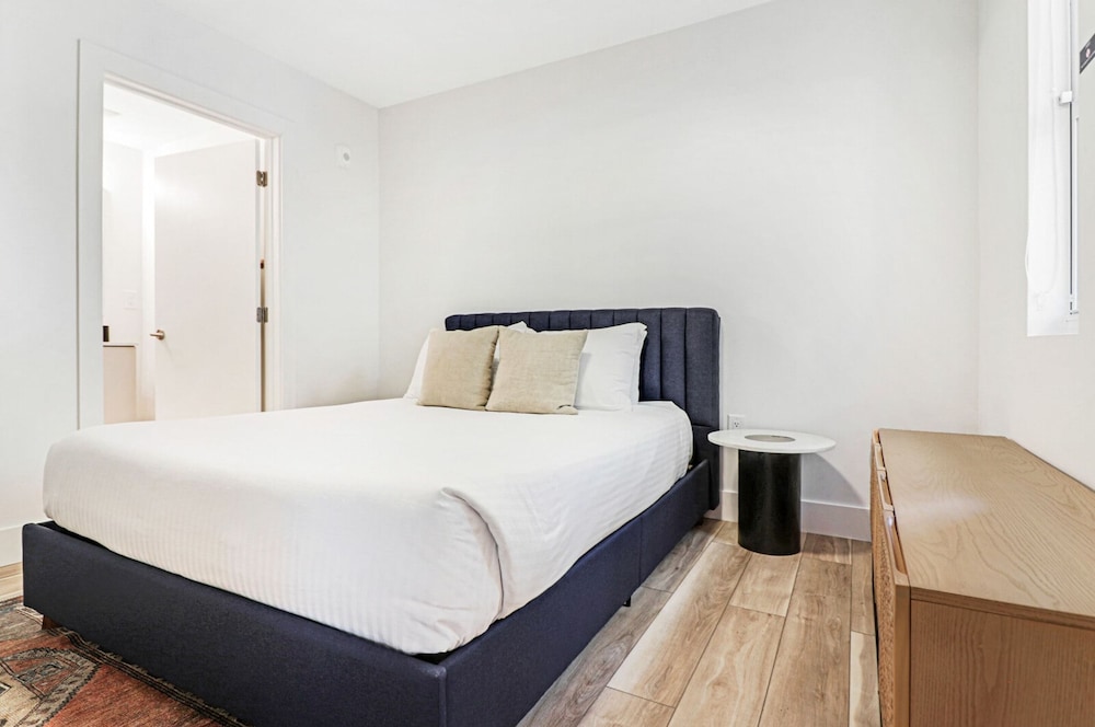 roami at the carmela