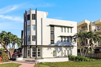 roami at the carmela