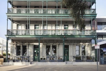 portarlington grand hotel