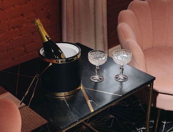 the bellwether hotel