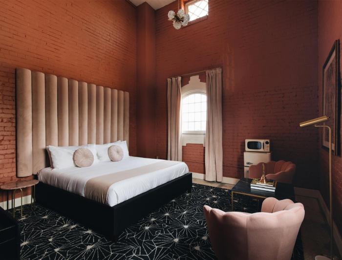 the bellwether hotel