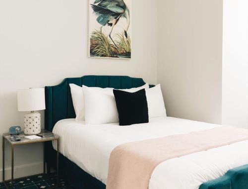 the bellwether hotel