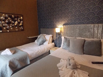 the rockley hotel