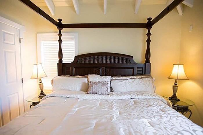 bungalows on the bay